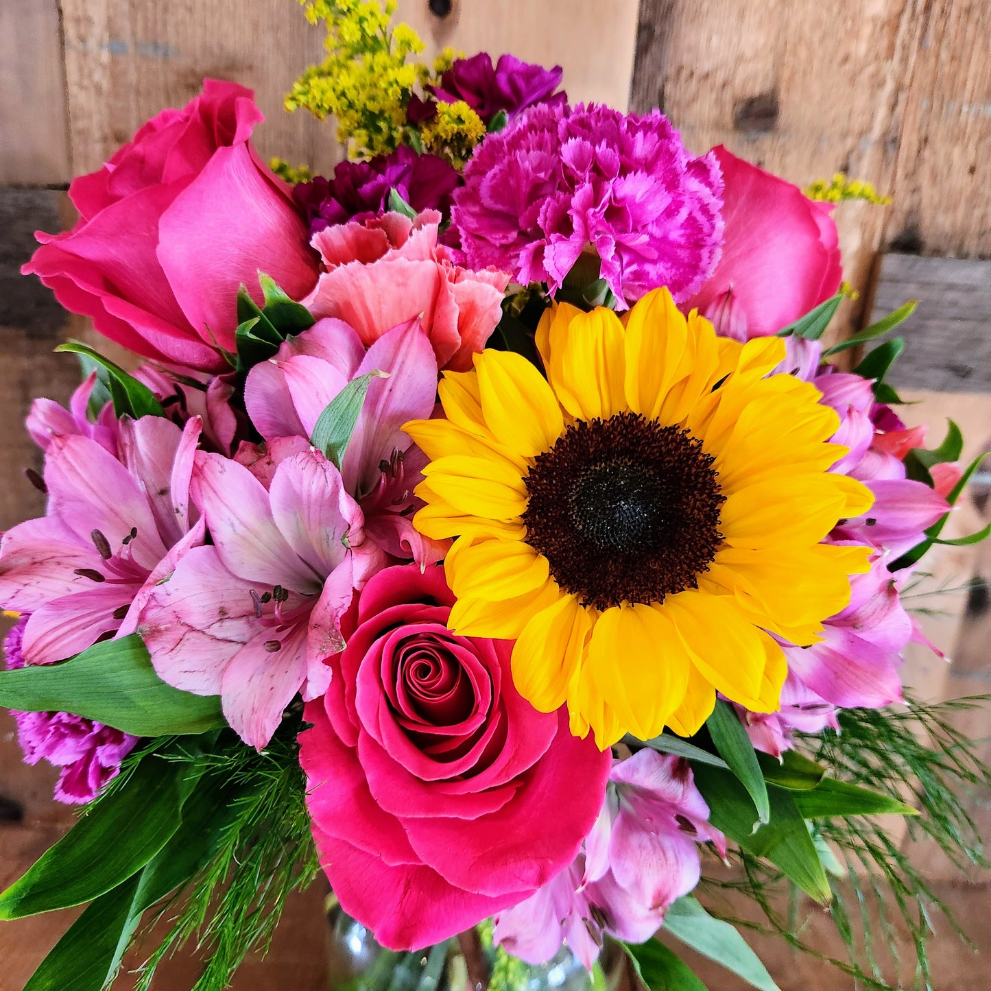 Pink Lemonade bouquet with sunflowers and pink flowers for the National Sweetheart Pageant during the National Sweet Corn Festival in Hoopeston, Illinois.