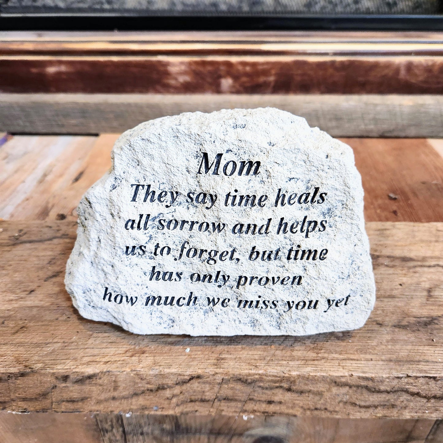 "Mom" Small Memorial Plaque